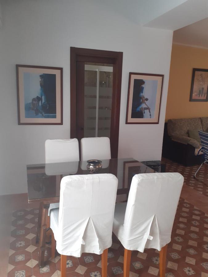 מארו Apartamentos Isabel מראה חיצוני תמונה